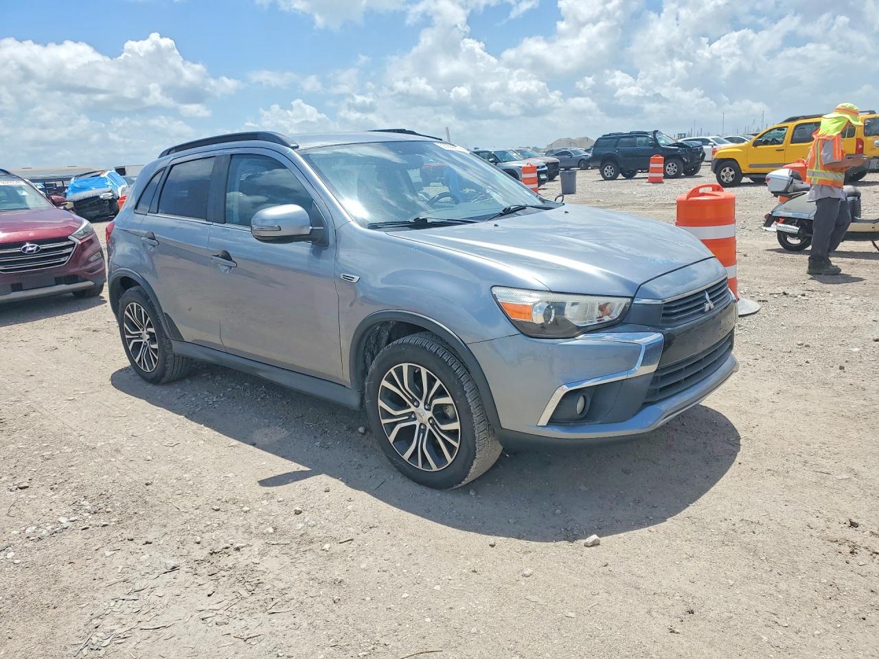 2017 MITSUBISHI OUTLANDER SPORT SEL photo 7