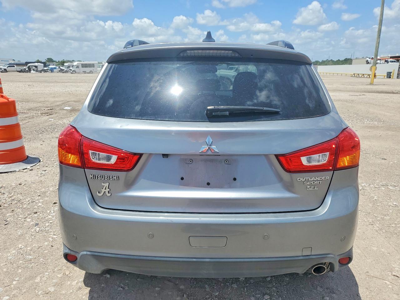 2017 MITSUBISHI OUTLANDER SPORT SEL photo 11