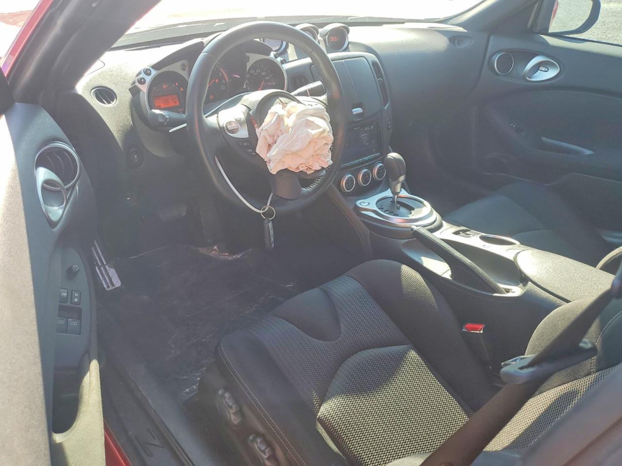 2018 NISSAN 370Z BASE photo 15