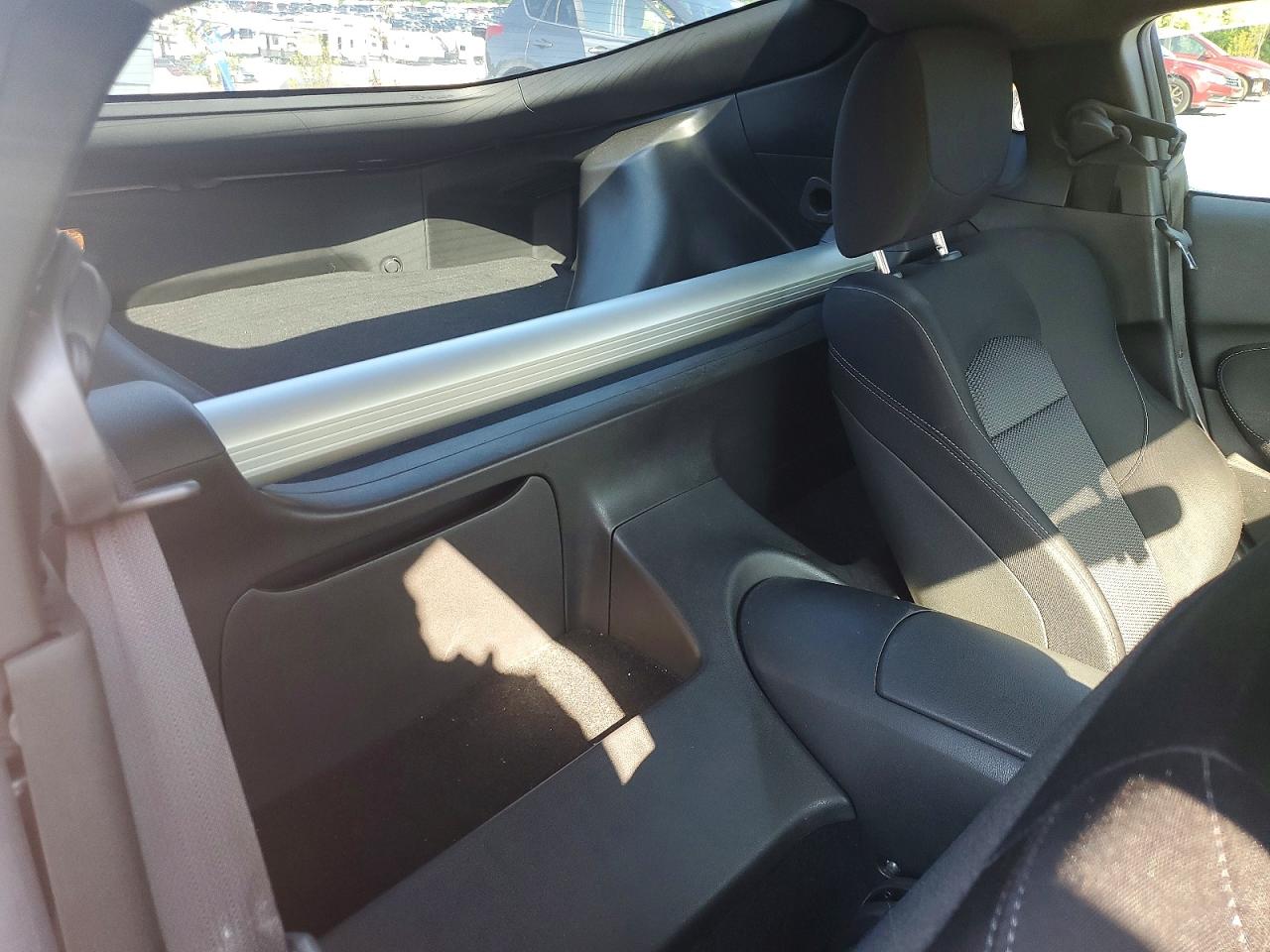 2018 NISSAN 370Z BASE photo 19