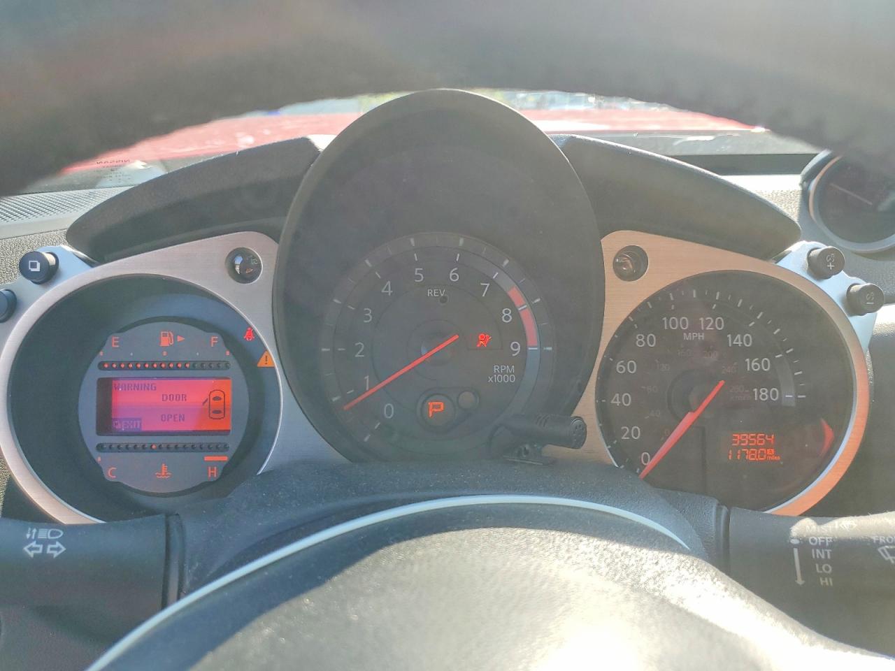 2018 NISSAN 370Z BASE photo 17