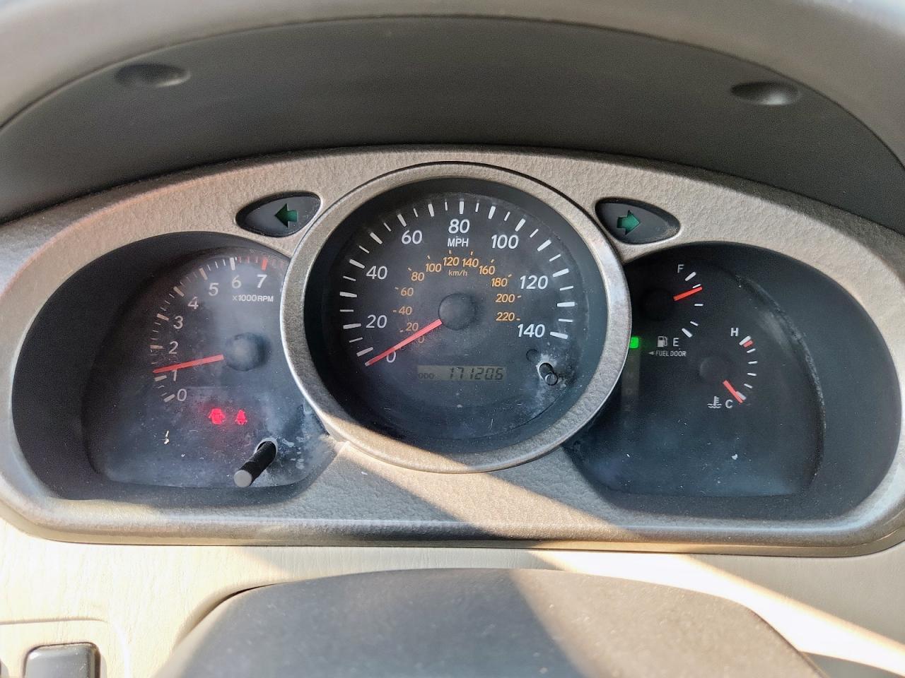 2003 TOYOTA HIGHLANDER LIMITED photo 25