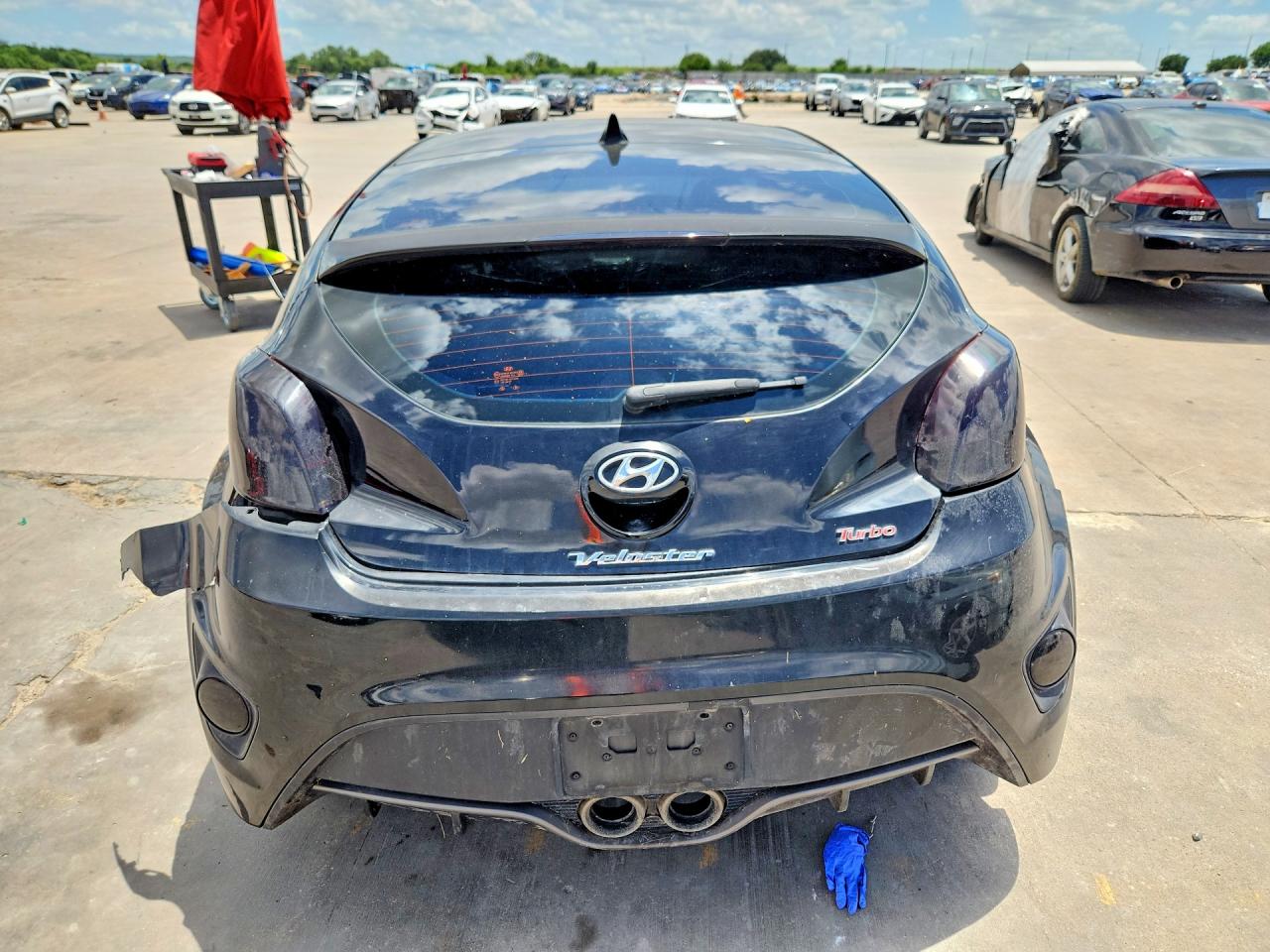 2013 HYUNDAI VELOSTER TURBO photo 11