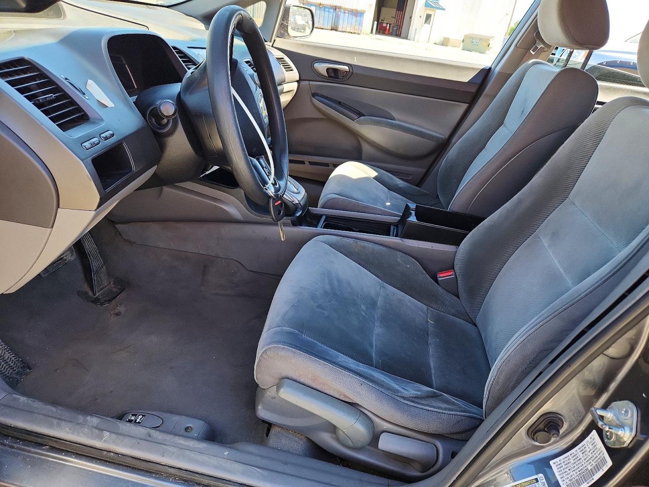 2011 HONDA CIVIC LX photo 13