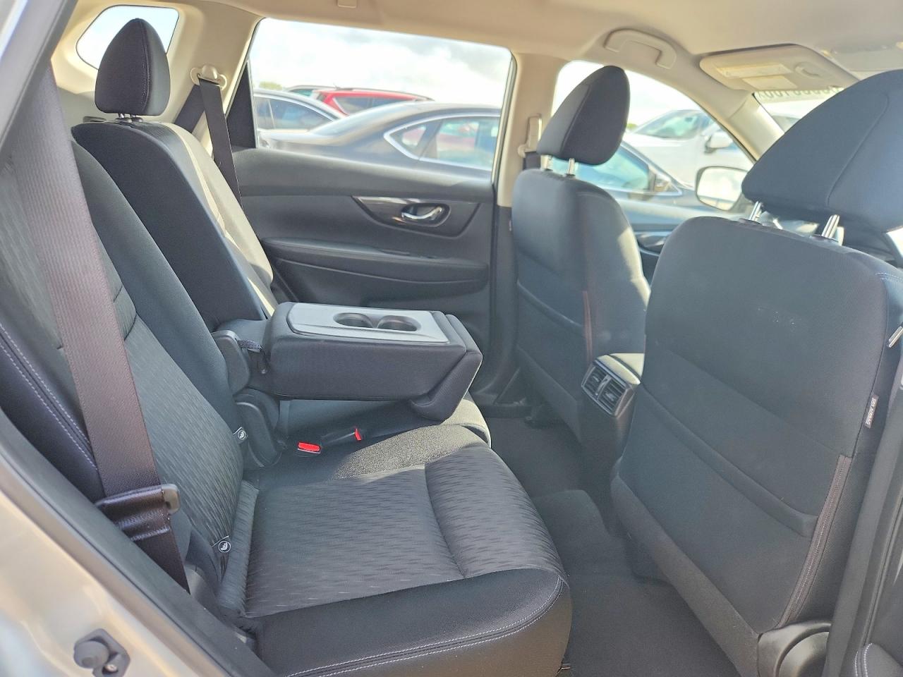2017 NISSAN ROGUE S photo 21