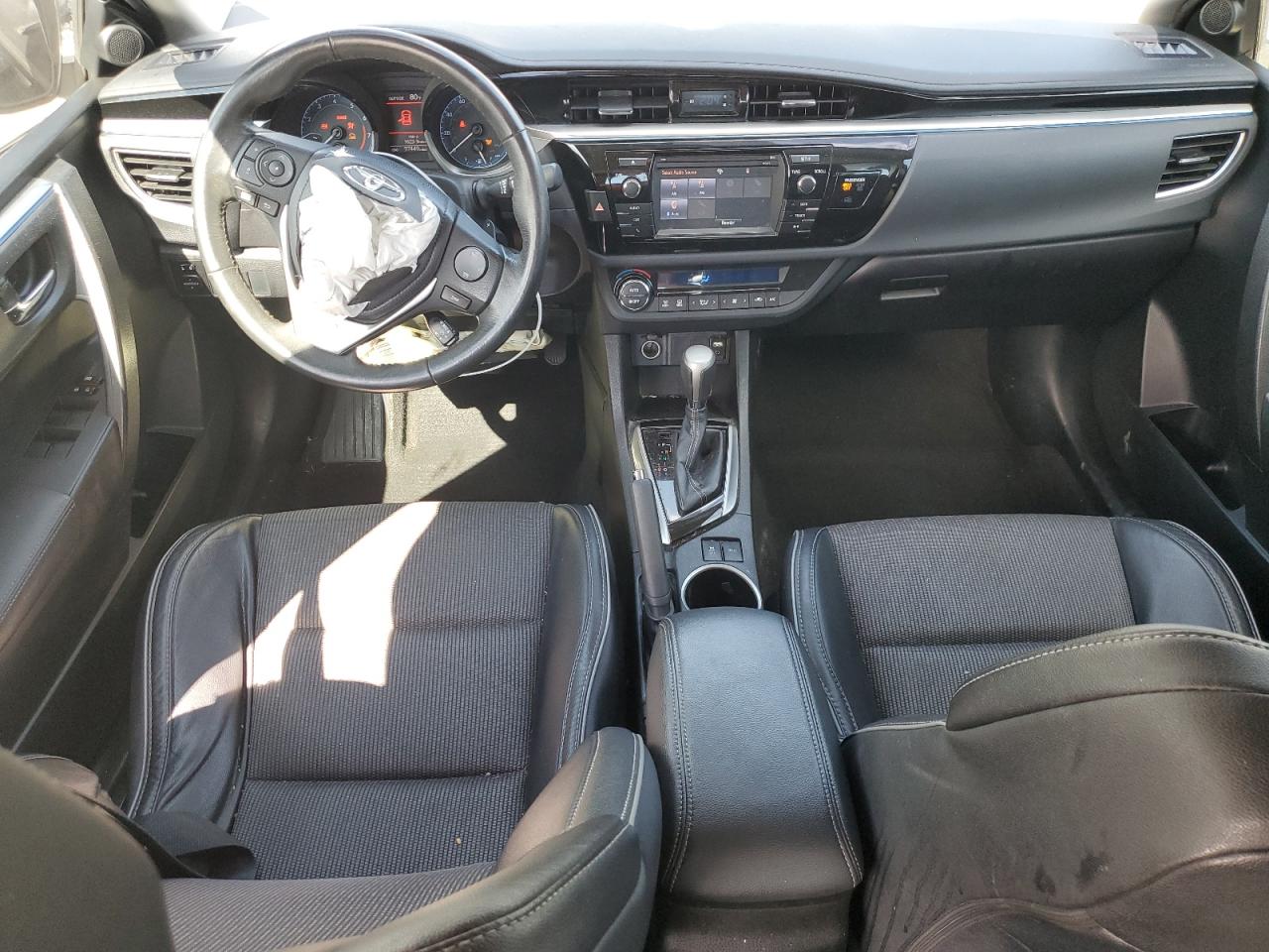 2016 TOYOTA COROLLA L photo 15