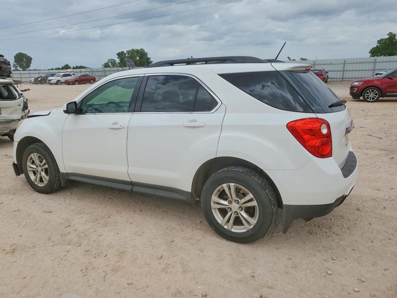 2015 CHEVROLET EQUINOX LT photo 4