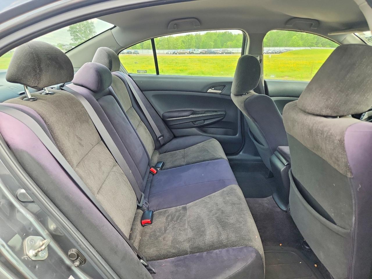 2010 HONDA ACCORD LX photo 10
