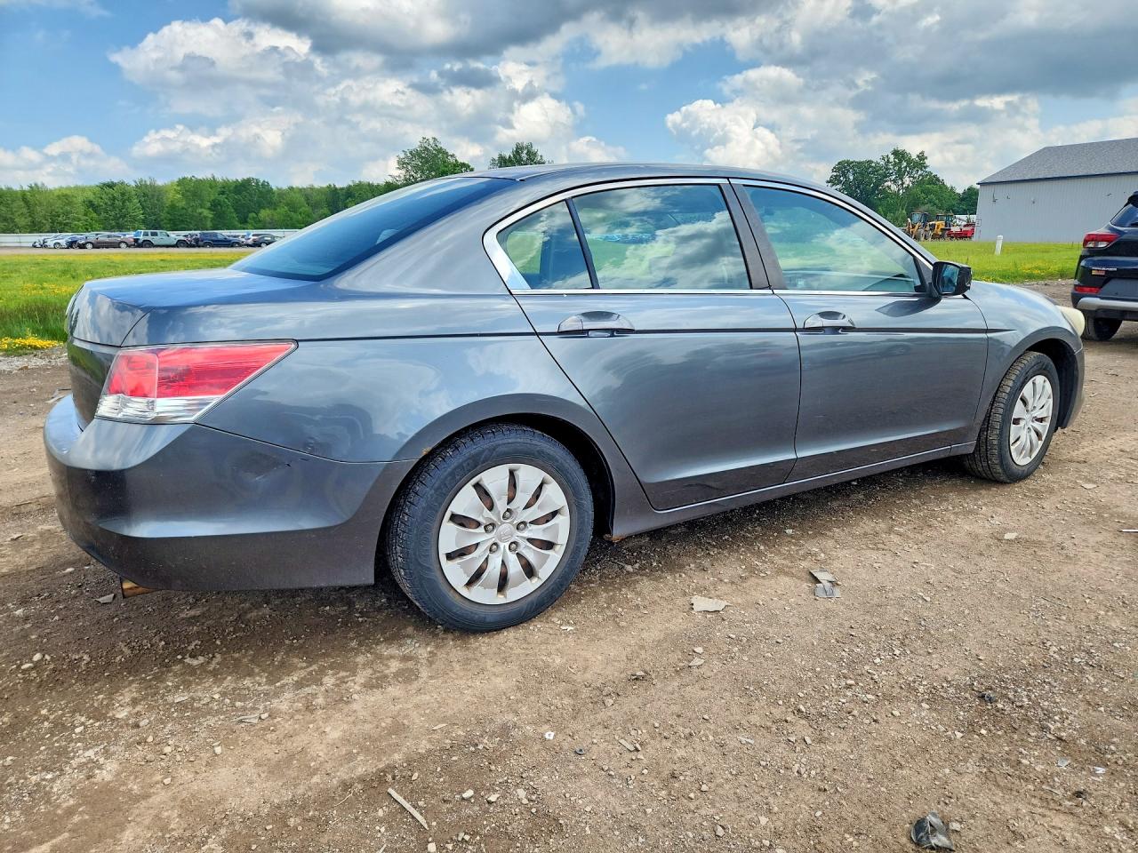 2010 HONDA ACCORD LX photo 3