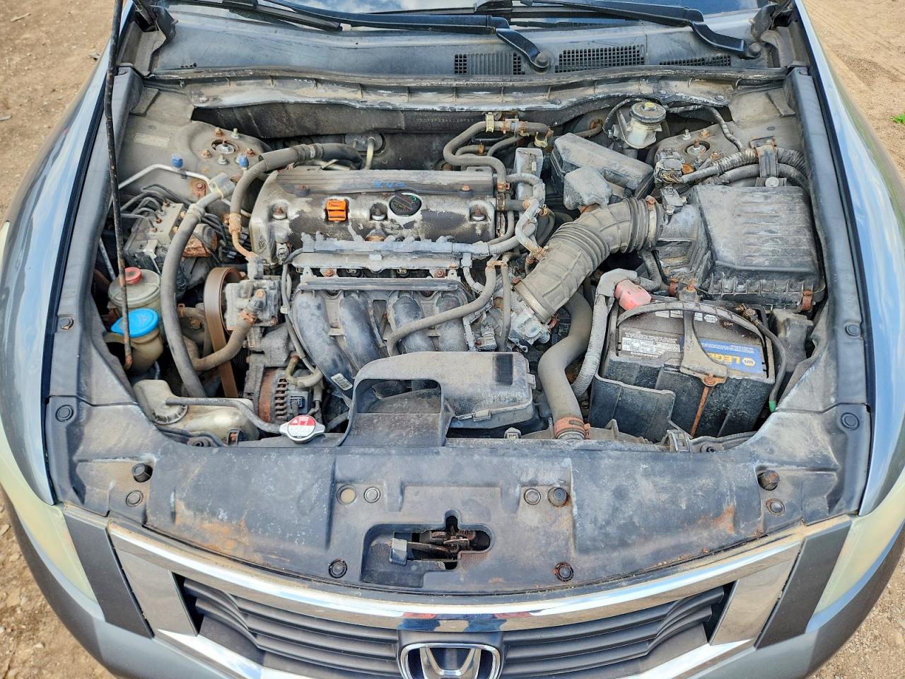 2010 HONDA ACCORD LX photo 11