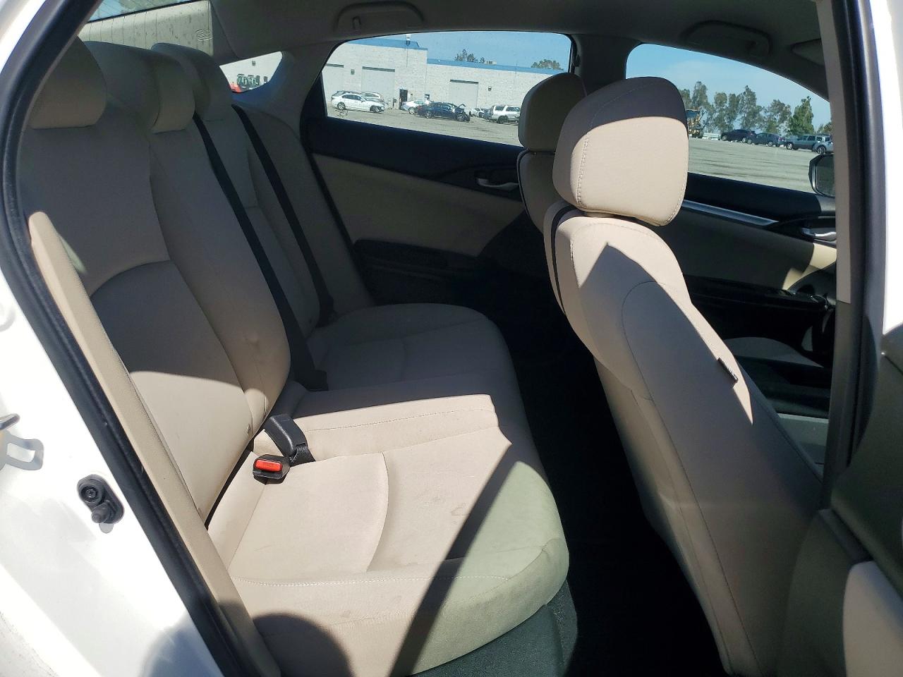 2017 HONDA CIVIC LX photo 19