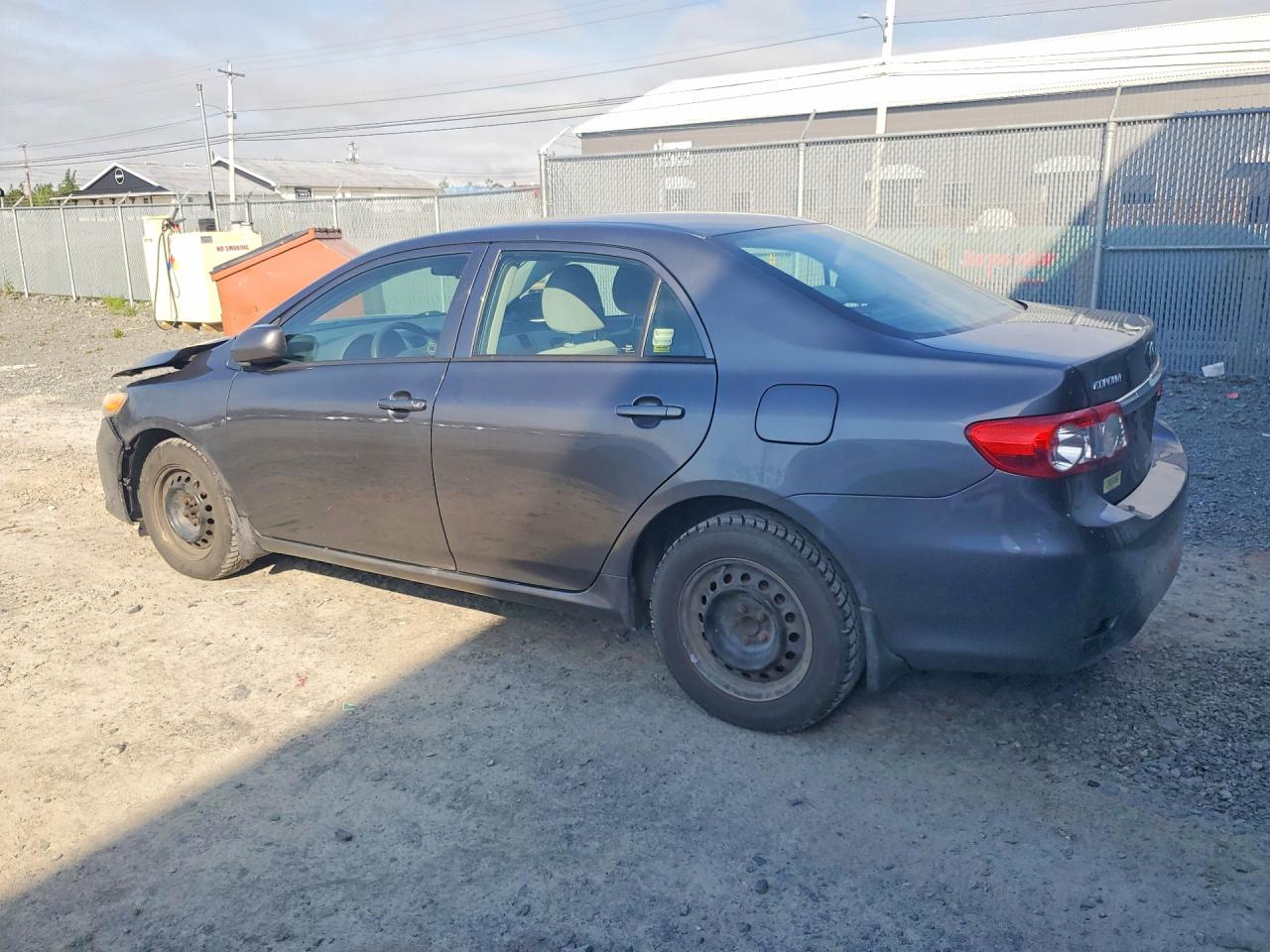 2011 TOYOTA COROLLA BASE photo 2