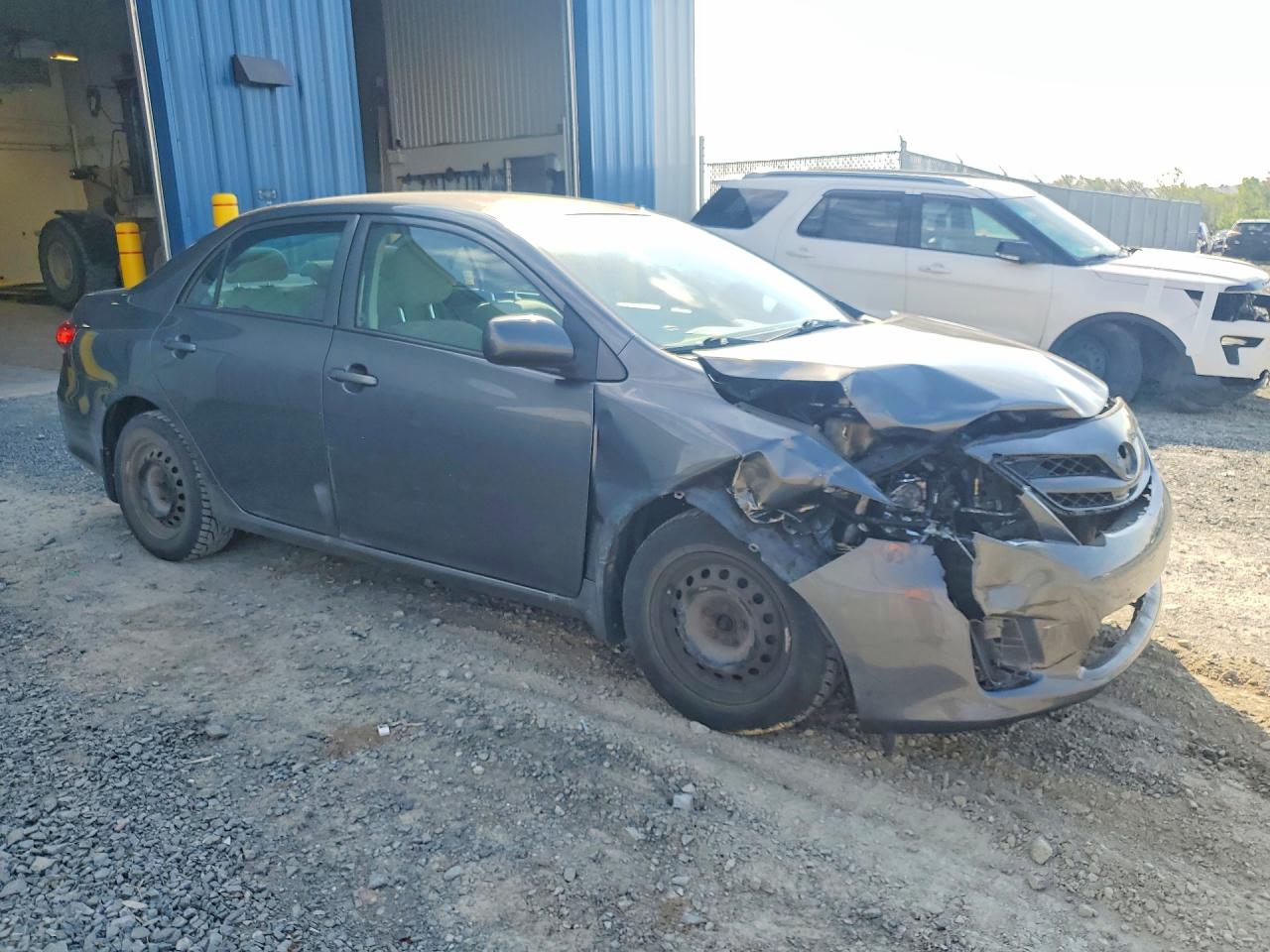 2011 TOYOTA COROLLA BASE photo 4