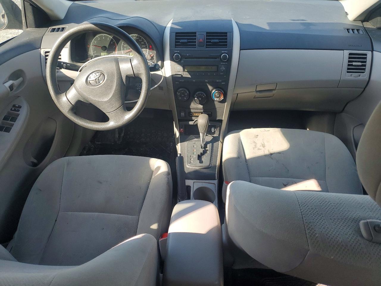 2011 TOYOTA COROLLA BASE photo 8