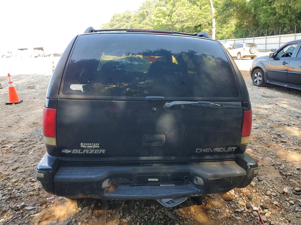 1998 CHEVROLET BLAZER photo 11