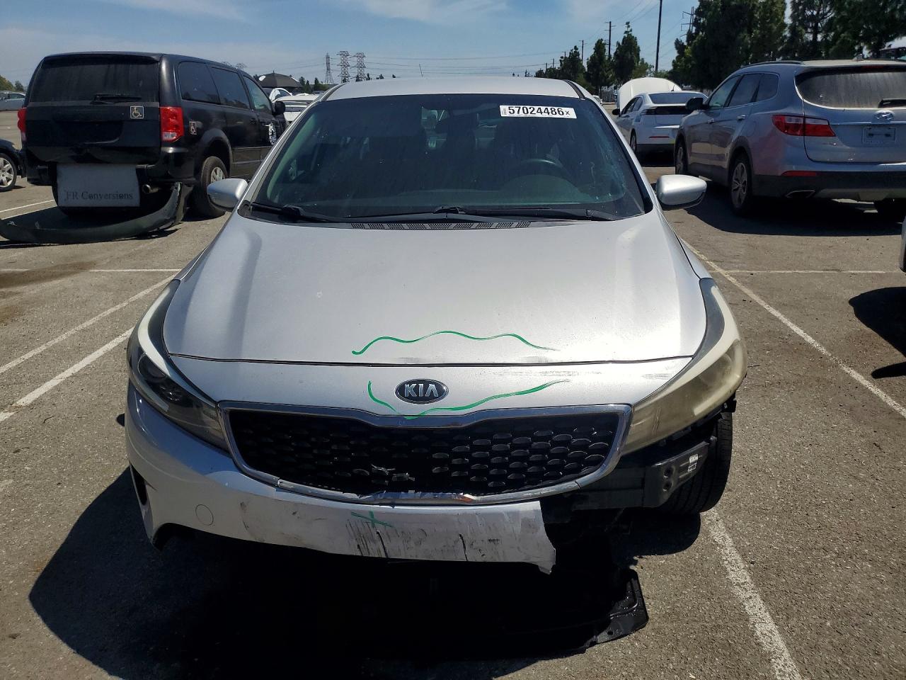 2017 KIA FORTE LX photo 9