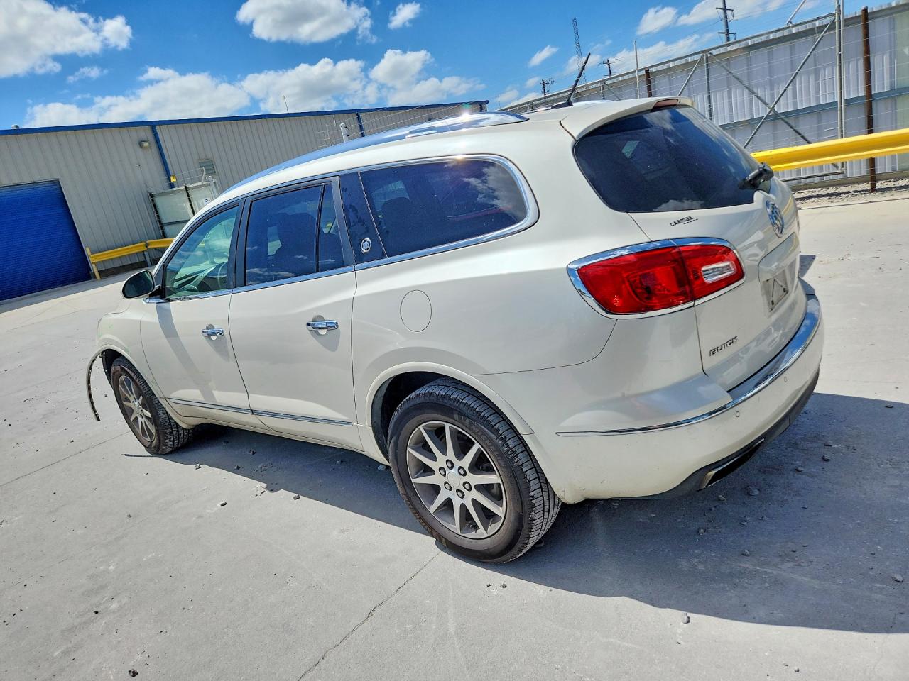 2014 BUICK ENCLAVE photo 2