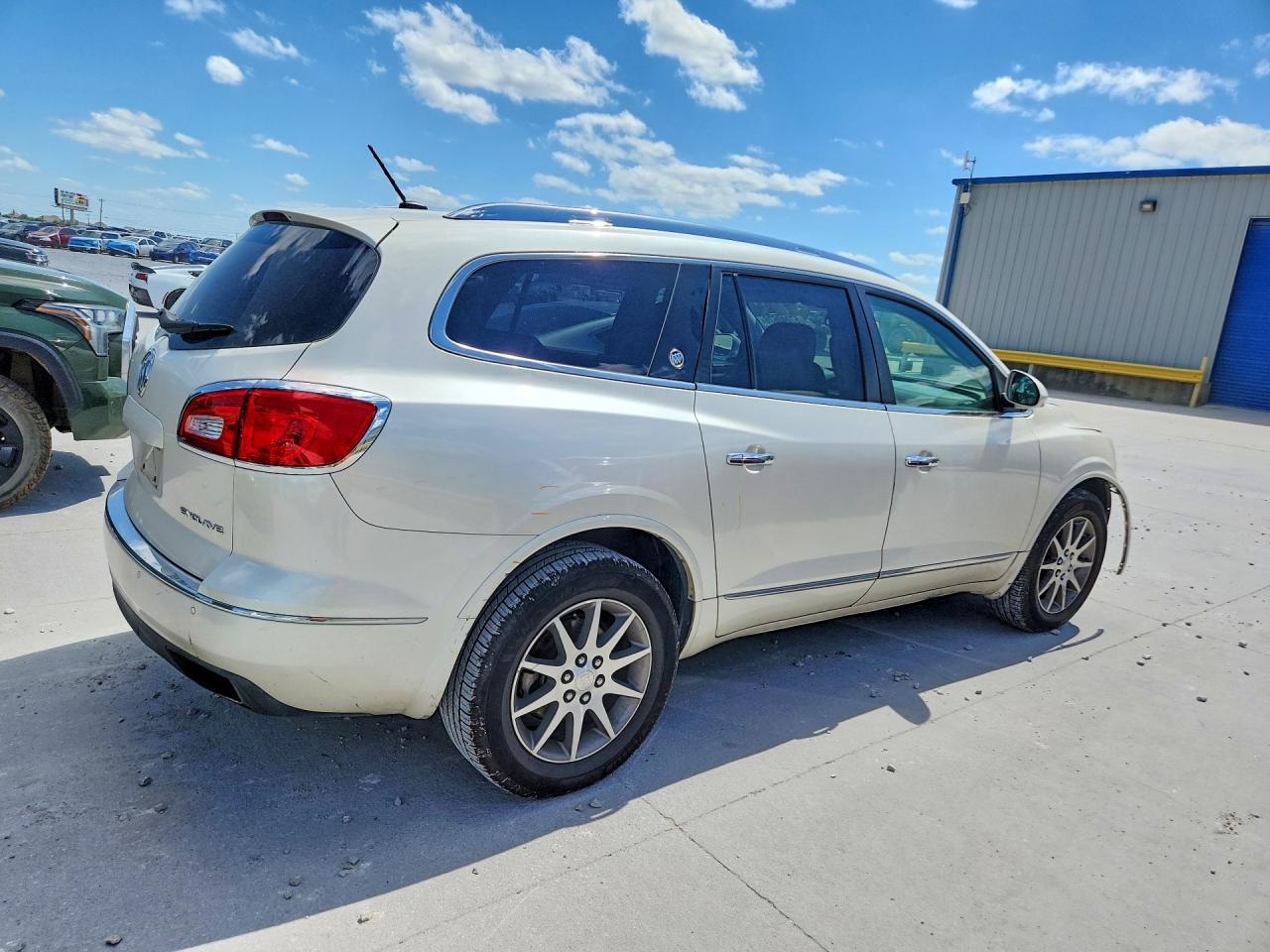 2014 BUICK ENCLAVE photo 3