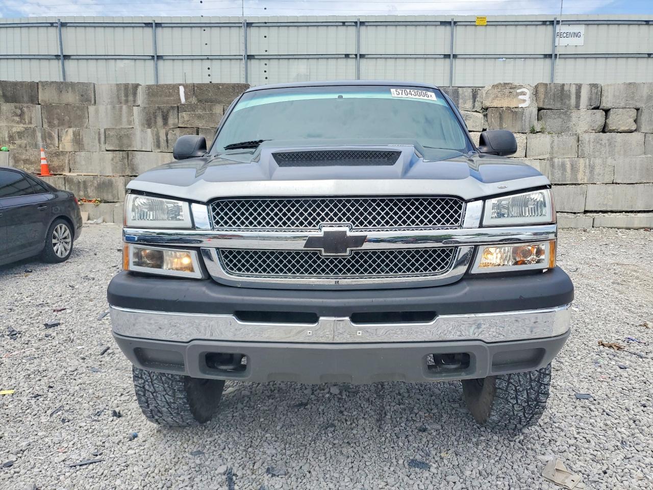2004 CHEVROLET SILVERADO K1500 photo 9