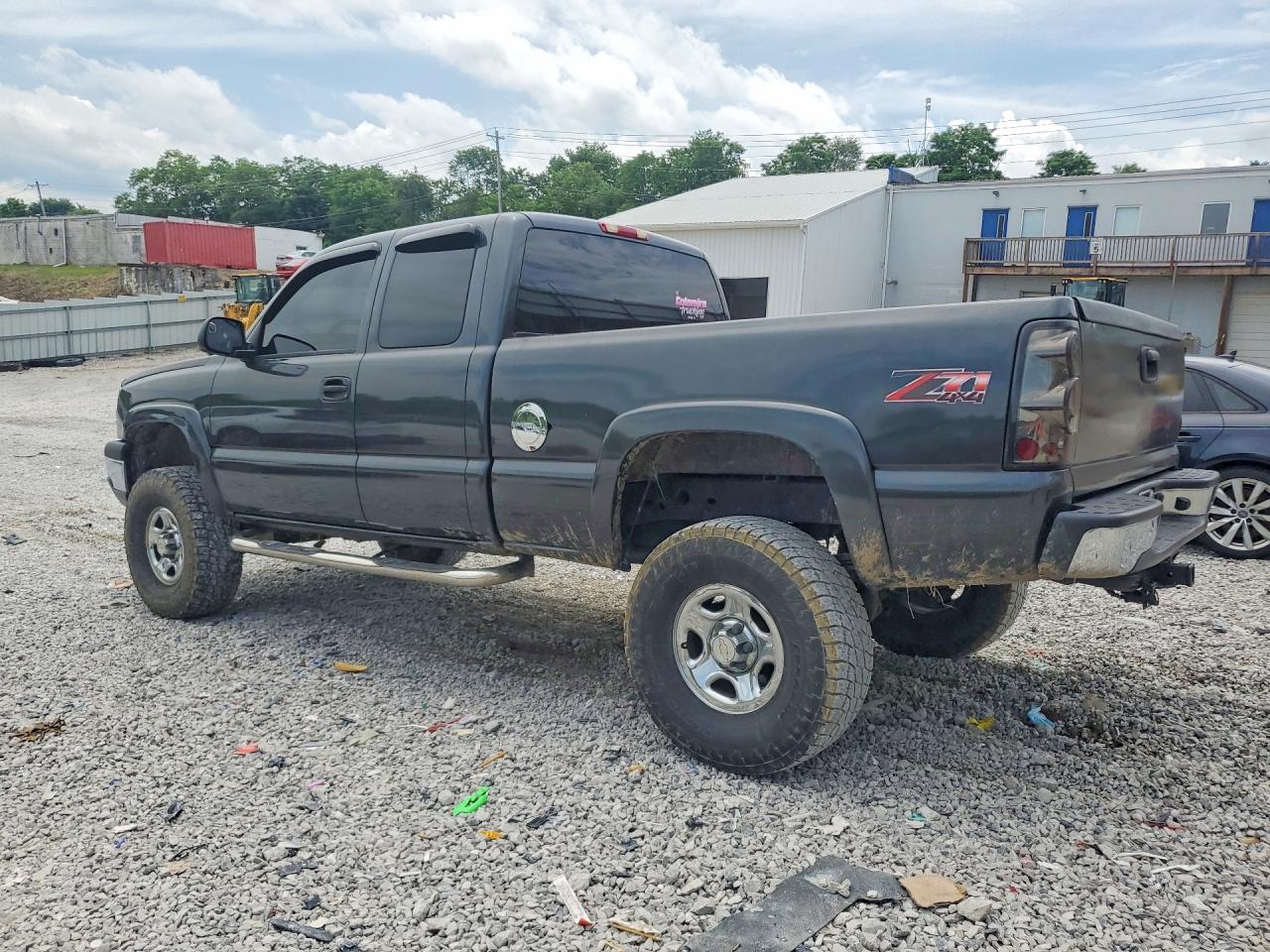 2004 CHEVROLET SILVERADO K1500 photo 3