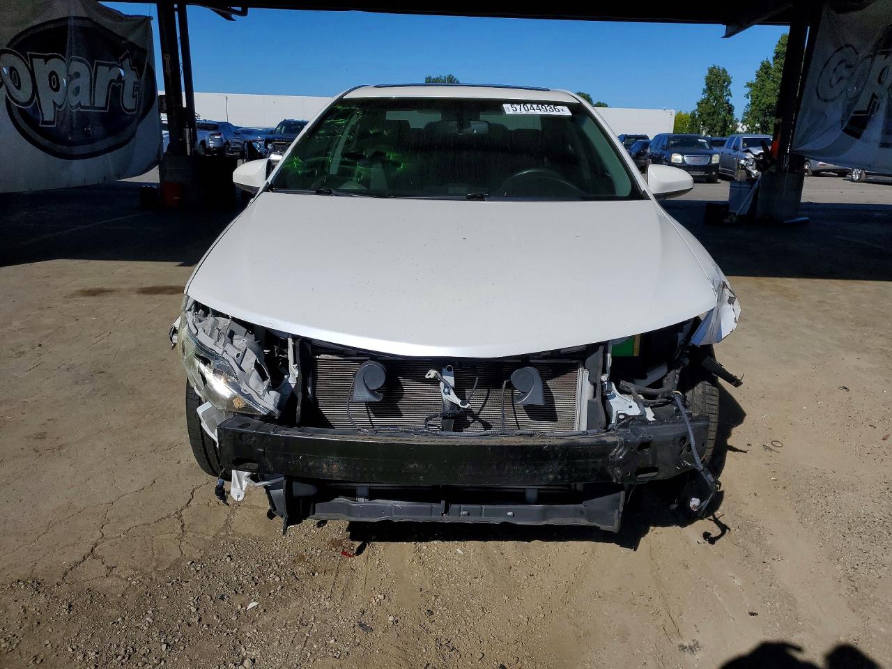2014 TOYOTA CAMRY SE V6 photo 9