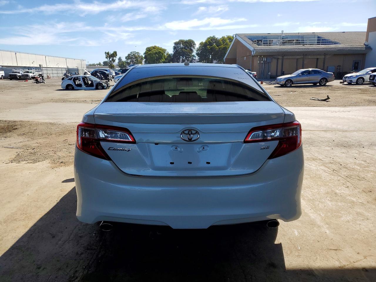 2014 TOYOTA CAMRY SE V6 photo 11