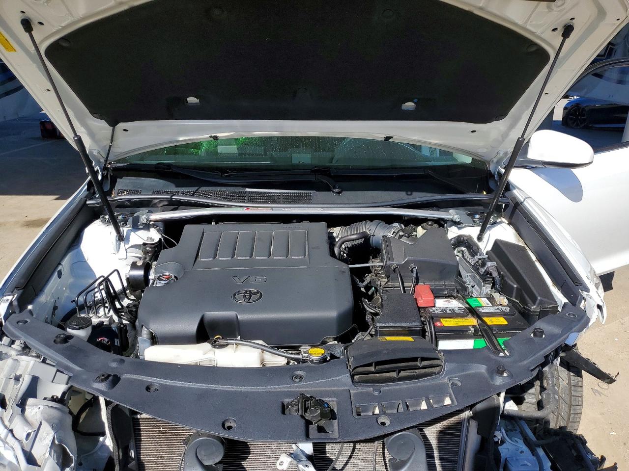 2014 TOYOTA CAMRY SE V6 photo 21