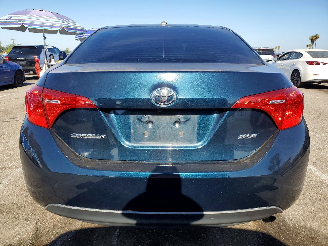 2017 TOYOTA COROLLA XLE photo 11