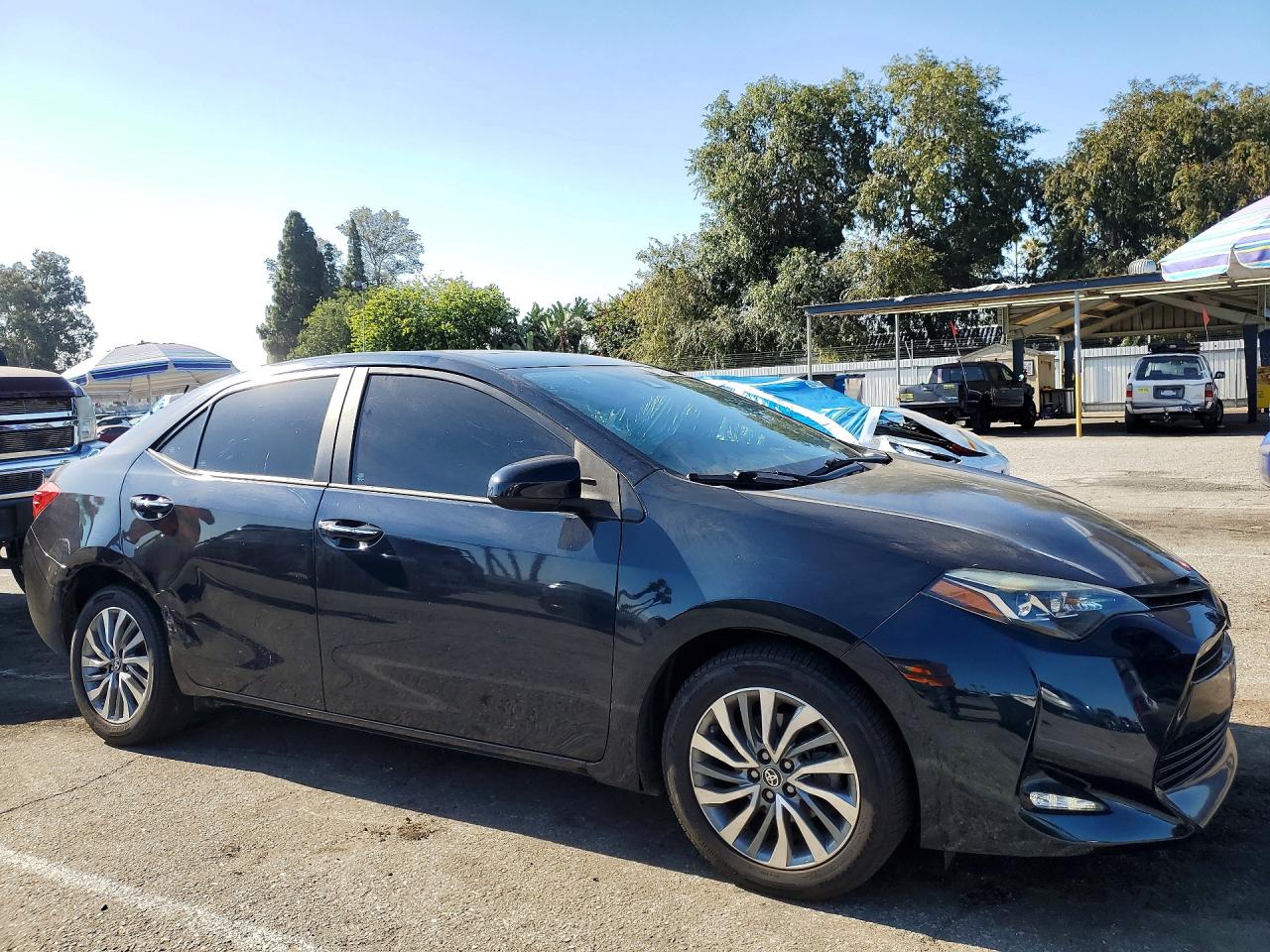2017 TOYOTA COROLLA XLE photo 7