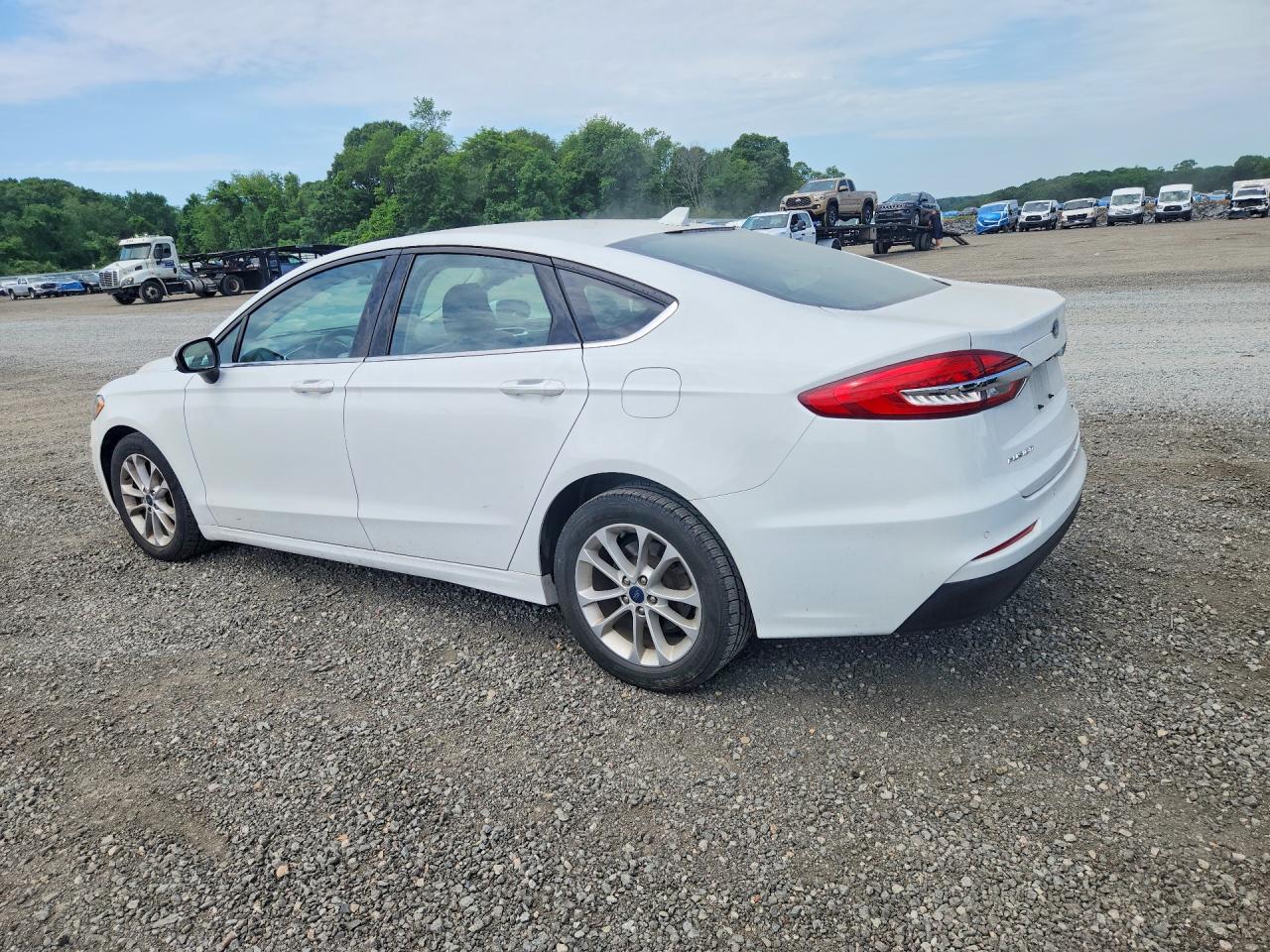 2020 FORD FUSION SE photo 4