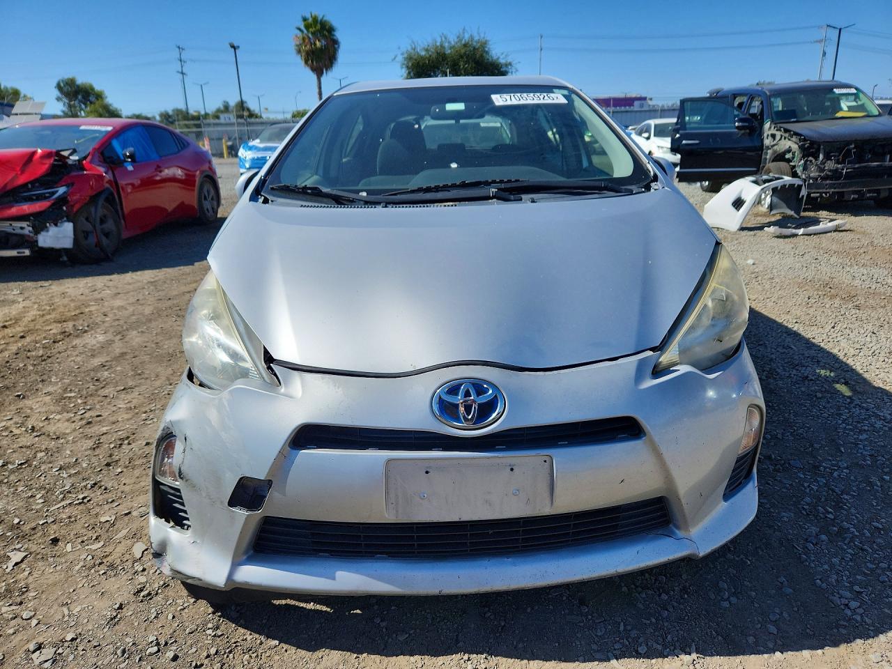 2013 TOYOTA PRIUS C THREE photo 5