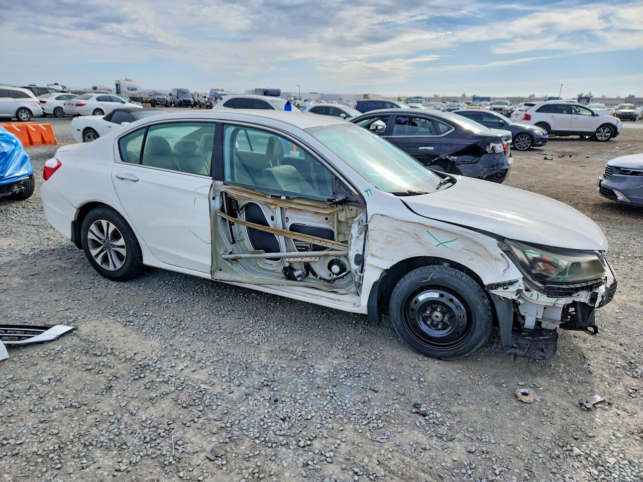 2014 HONDA ACCORD LX photo 7