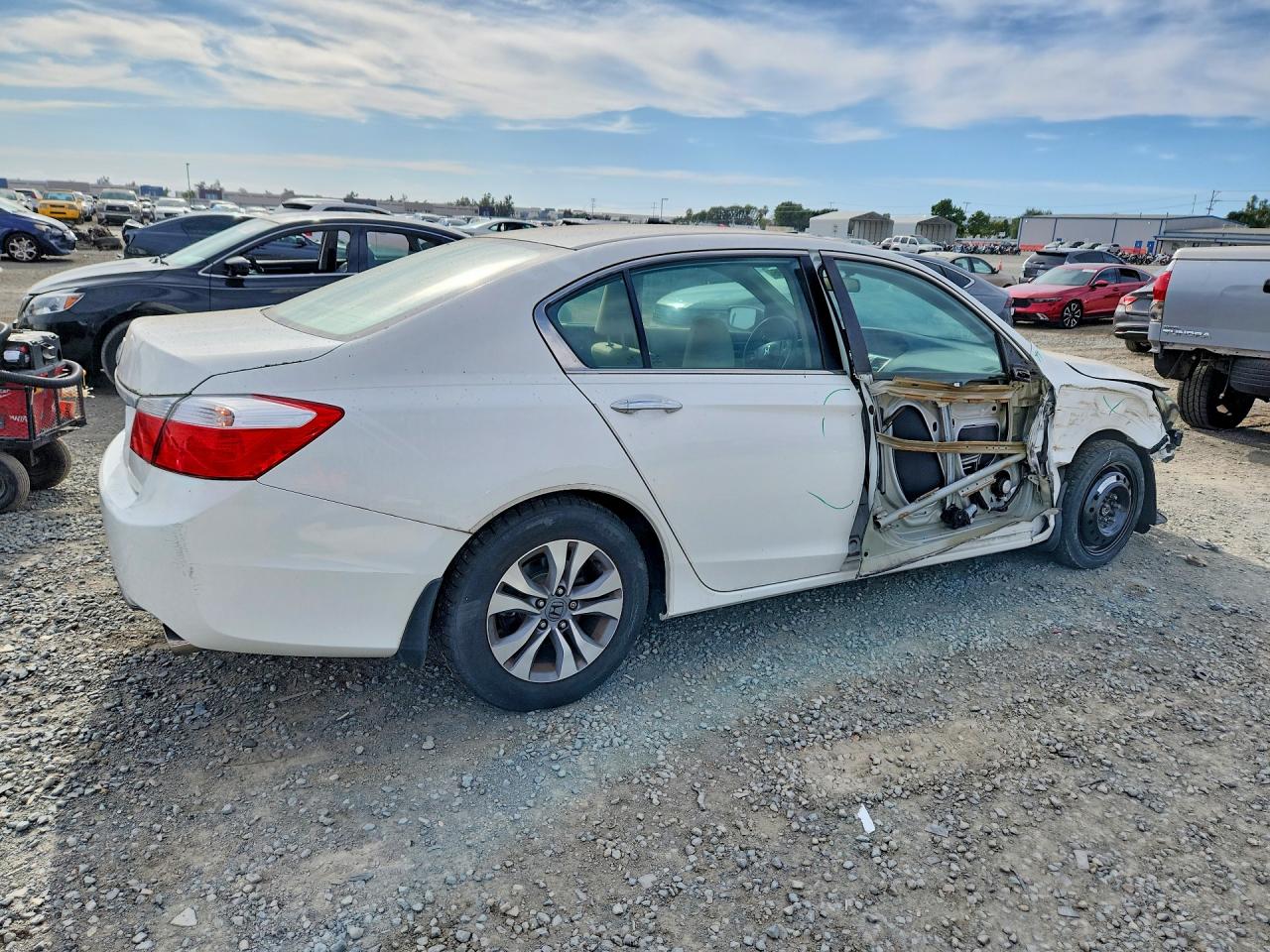 2014 HONDA ACCORD LX photo 5
