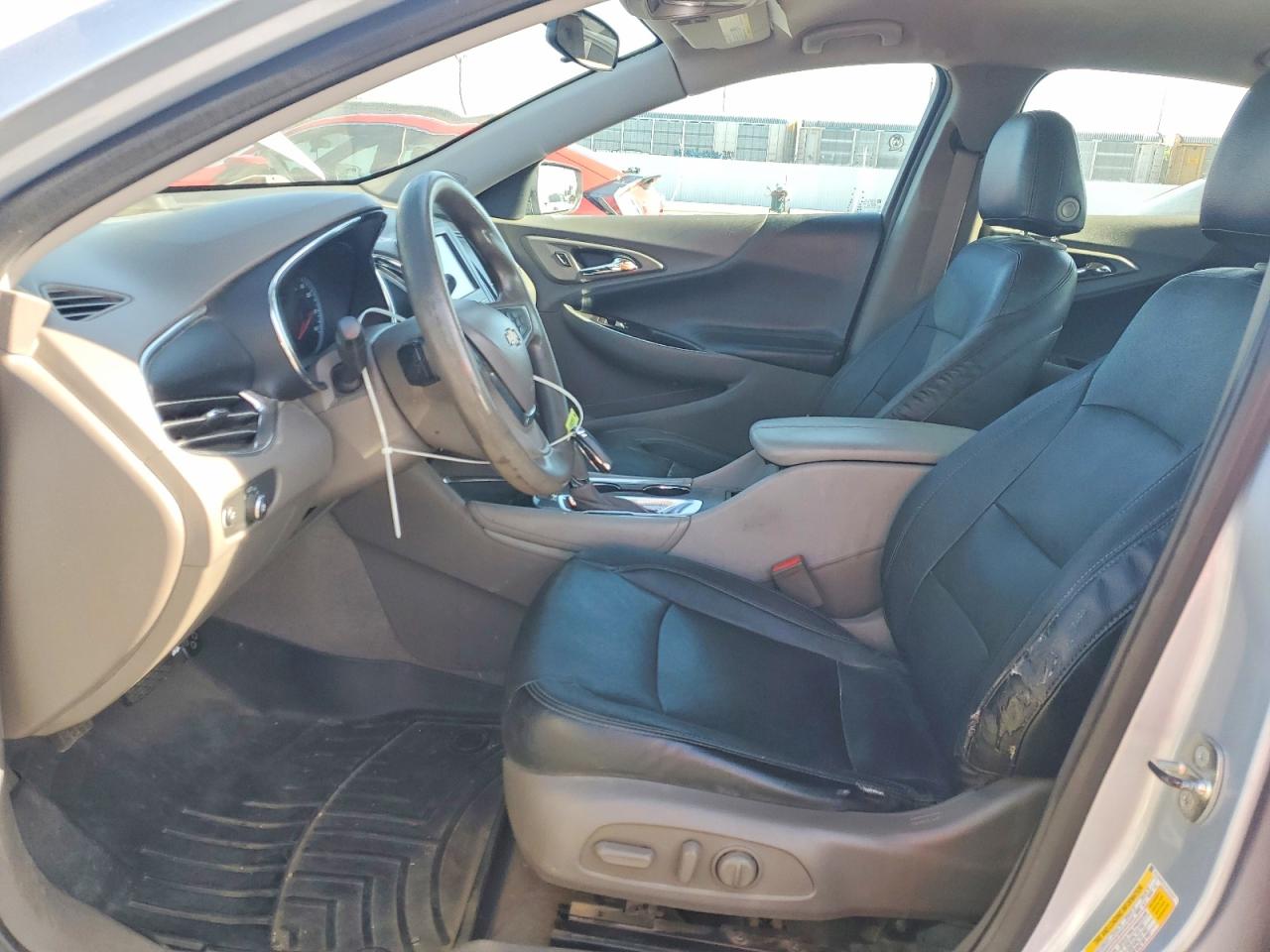 2018 CHEVROLET MALIBU LT photo 13