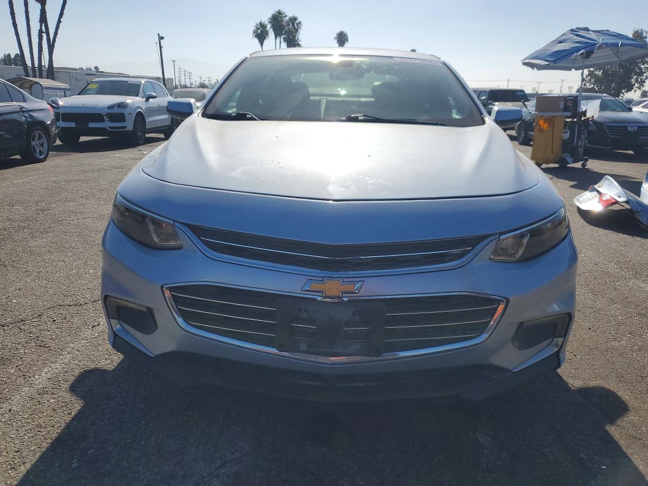 2018 CHEVROLET MALIBU LT photo 9