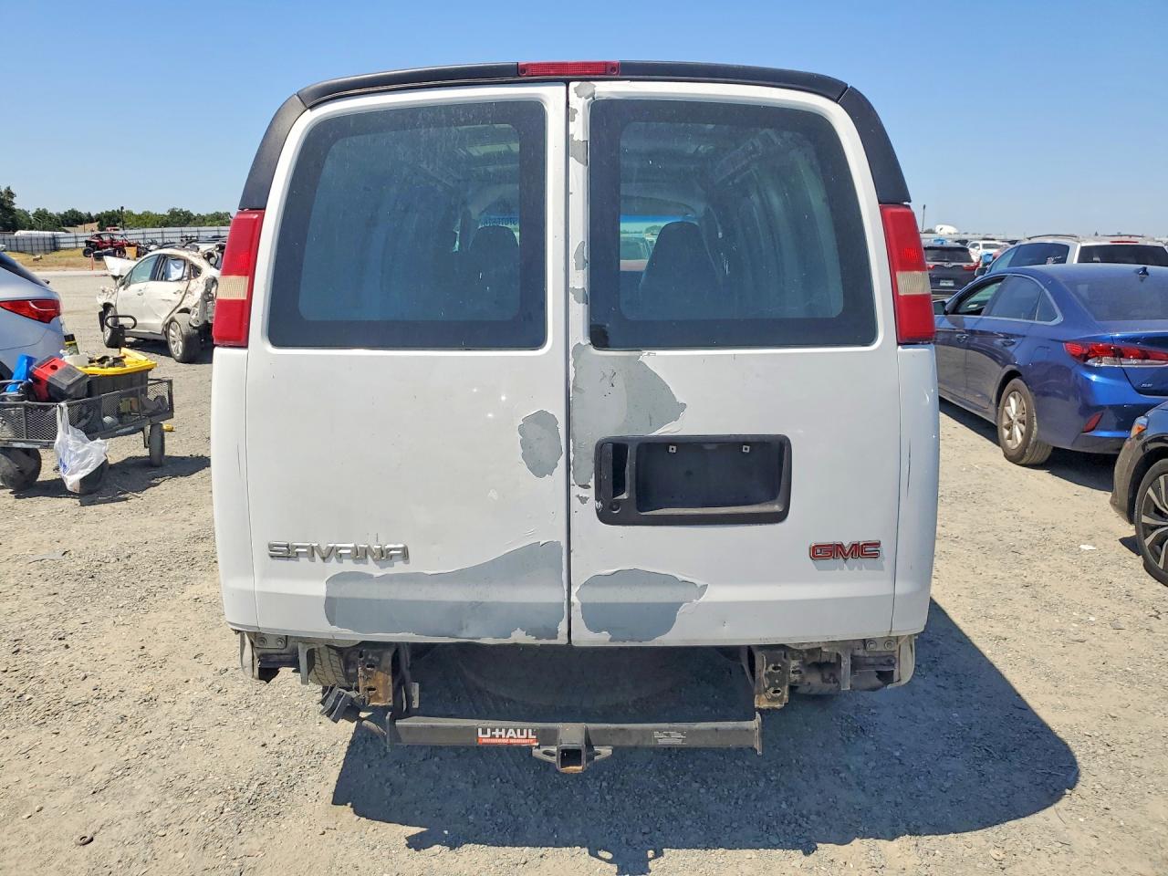 2003 GMC SAVANA G2500 photo 11