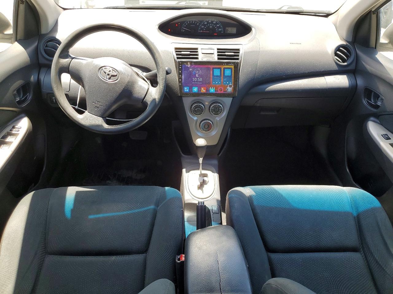 2010 TOYOTA YARIS BASE photo 22