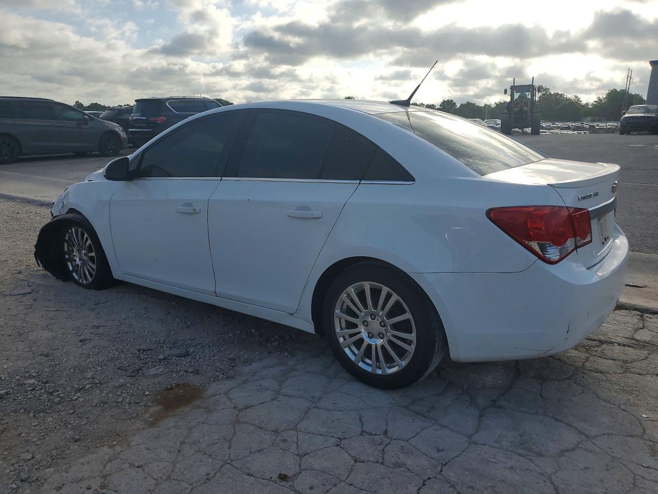 2014 CHEVROLET CRUZE ECO photo 3