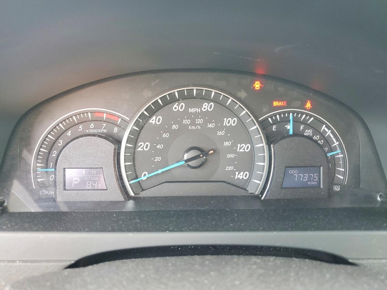 2014 TOYOTA CAMRY LE photo 9