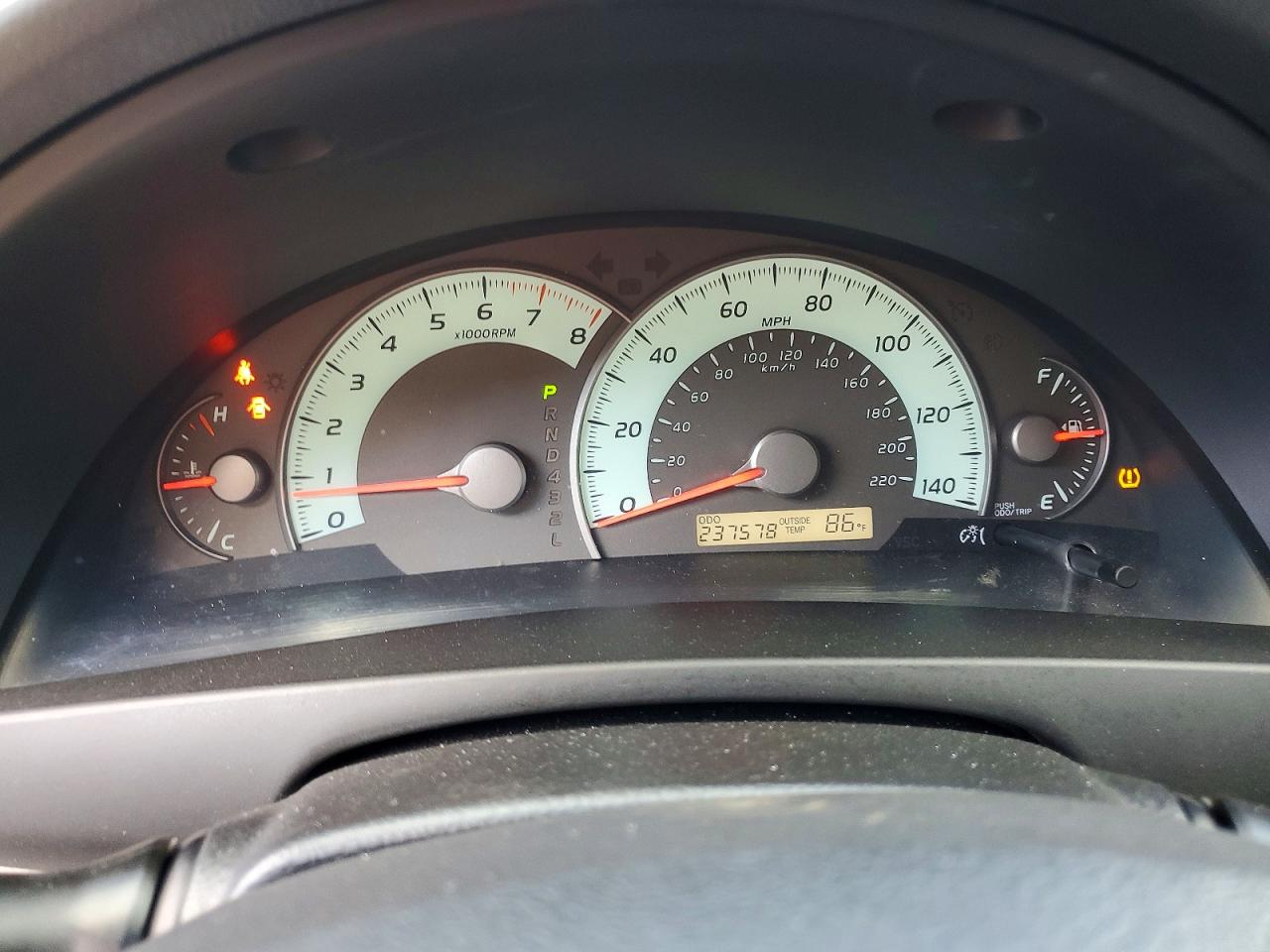 2008 TOYOTA CAMRY SE photo 25