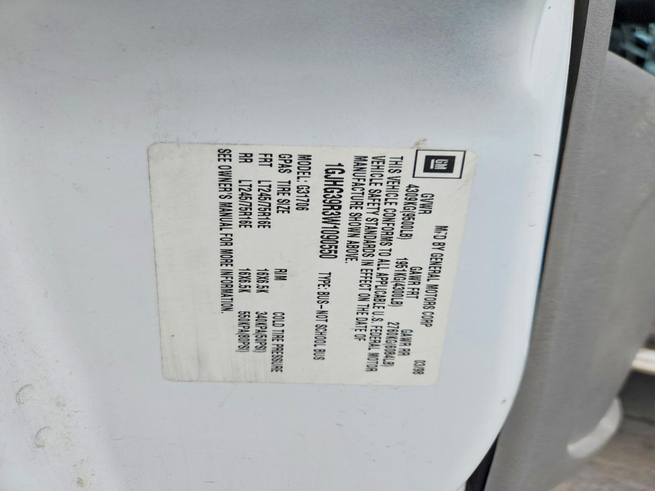 1998 GMC SAVANA G3500 photo 37