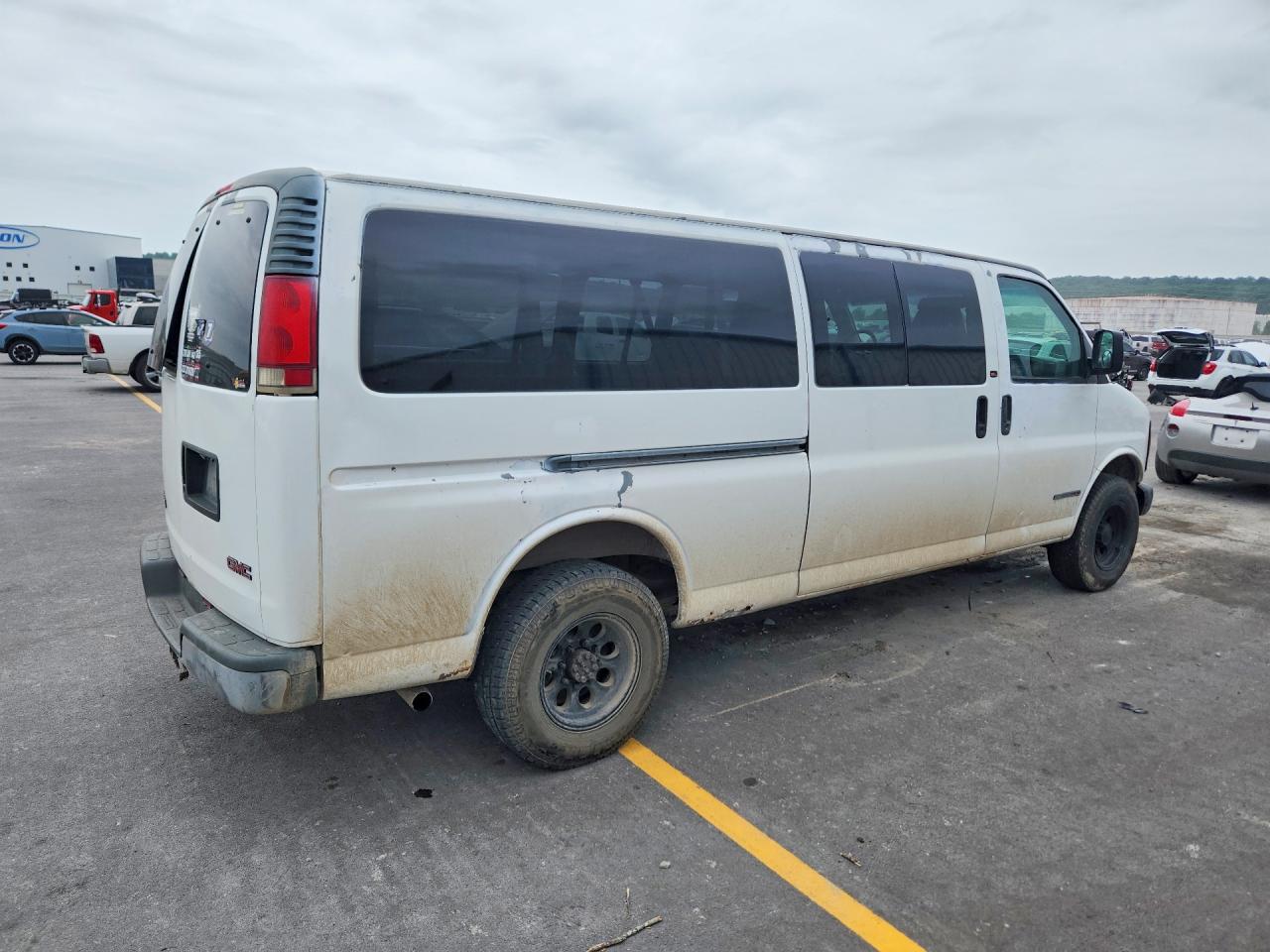 1998 GMC SAVANA G3500 photo 7