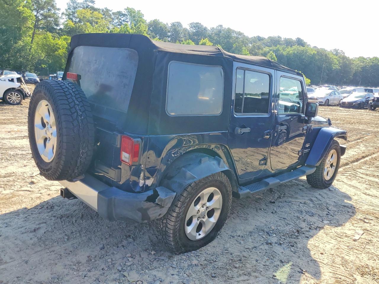 2013 JEEP WRANGLER UNLIMITED SAHARA photo 5