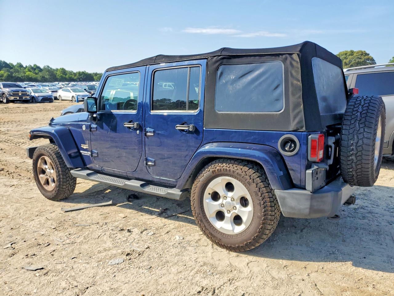 2013 JEEP WRANGLER UNLIMITED SAHARA photo 3