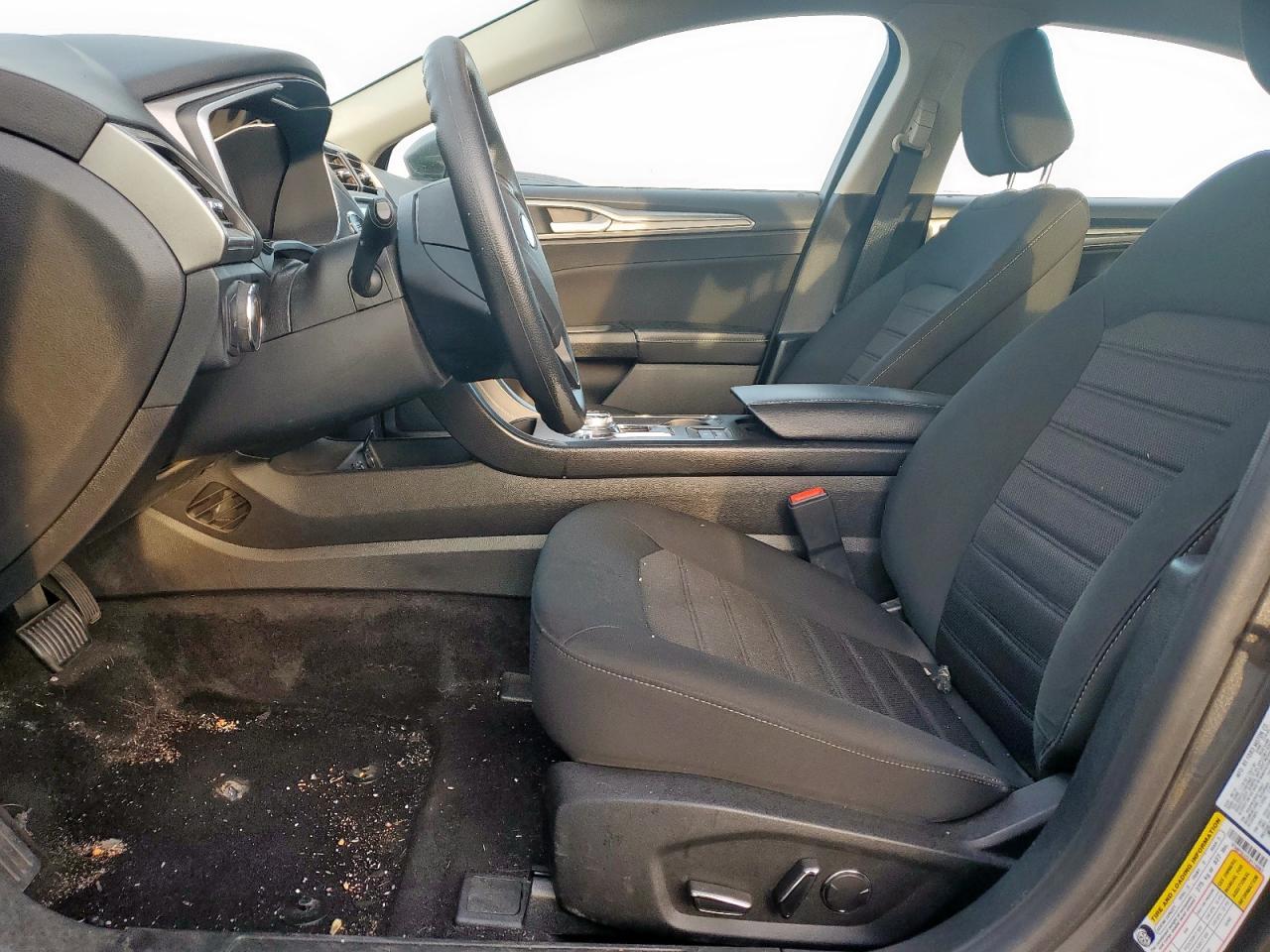 2020 FORD FUSION SE photo 13