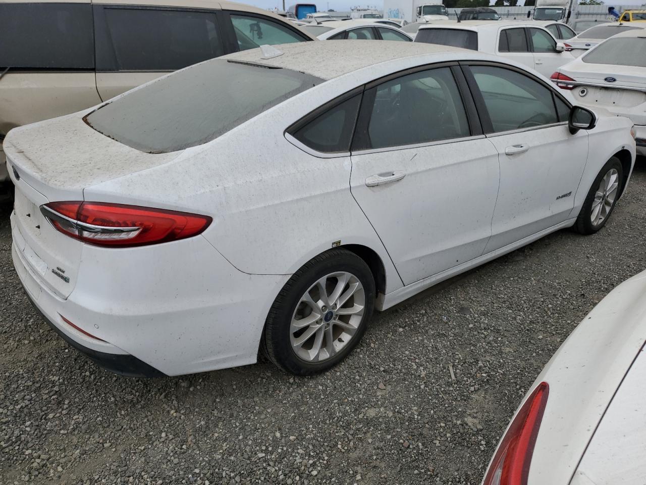 2019 FORD FUSION SE photo 5