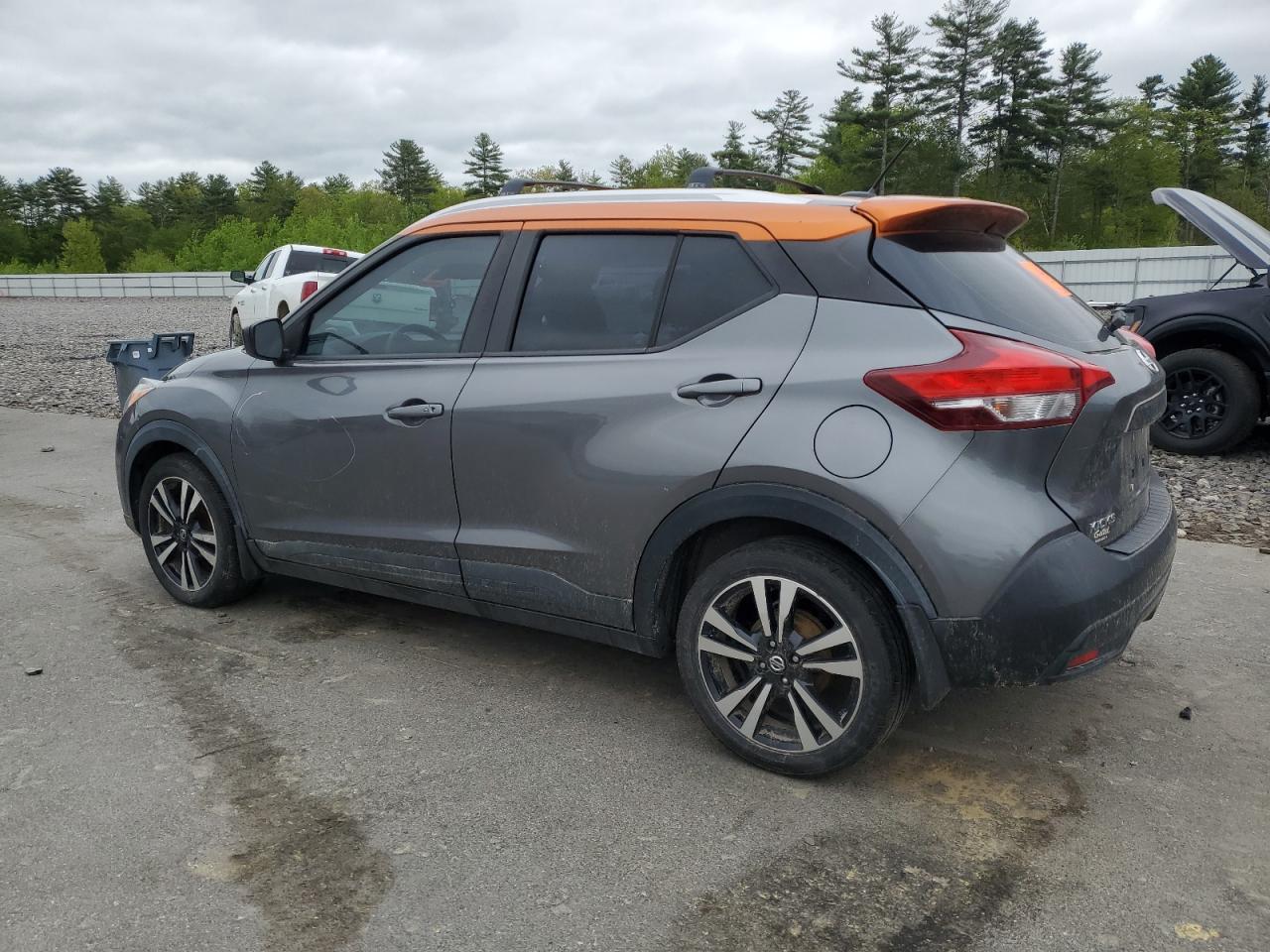 2019 NISSAN KICKS S photo 4