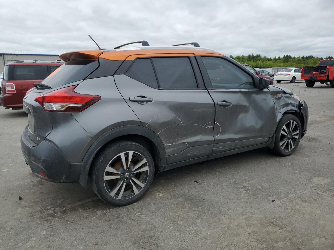 2019 NISSAN KICKS S photo 7