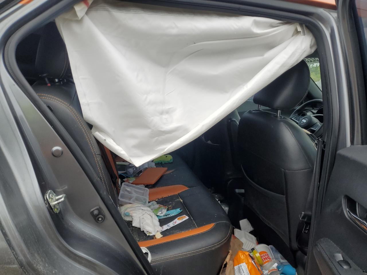 2019 NISSAN KICKS S photo 28