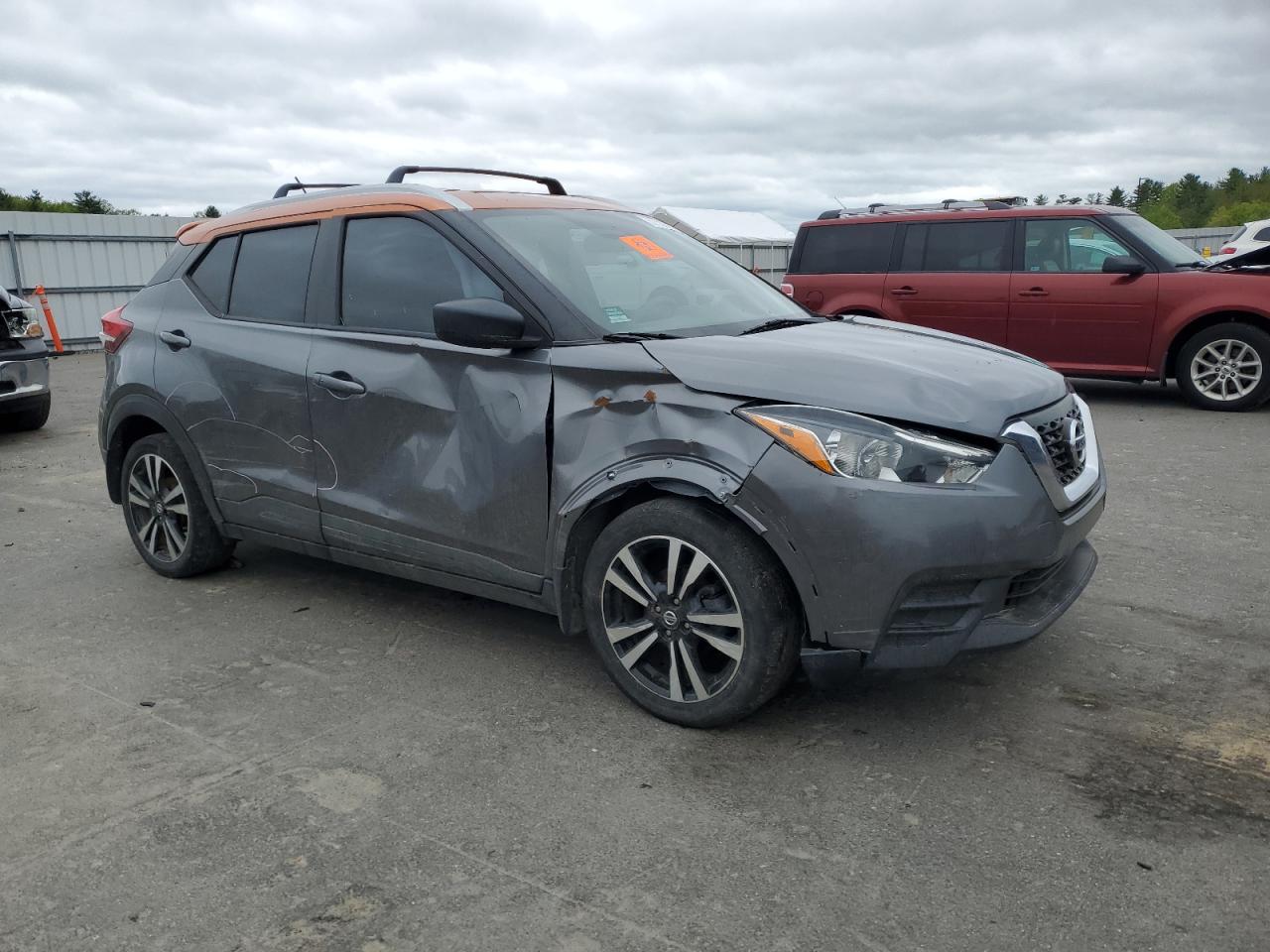 2019 NISSAN KICKS S photo 10